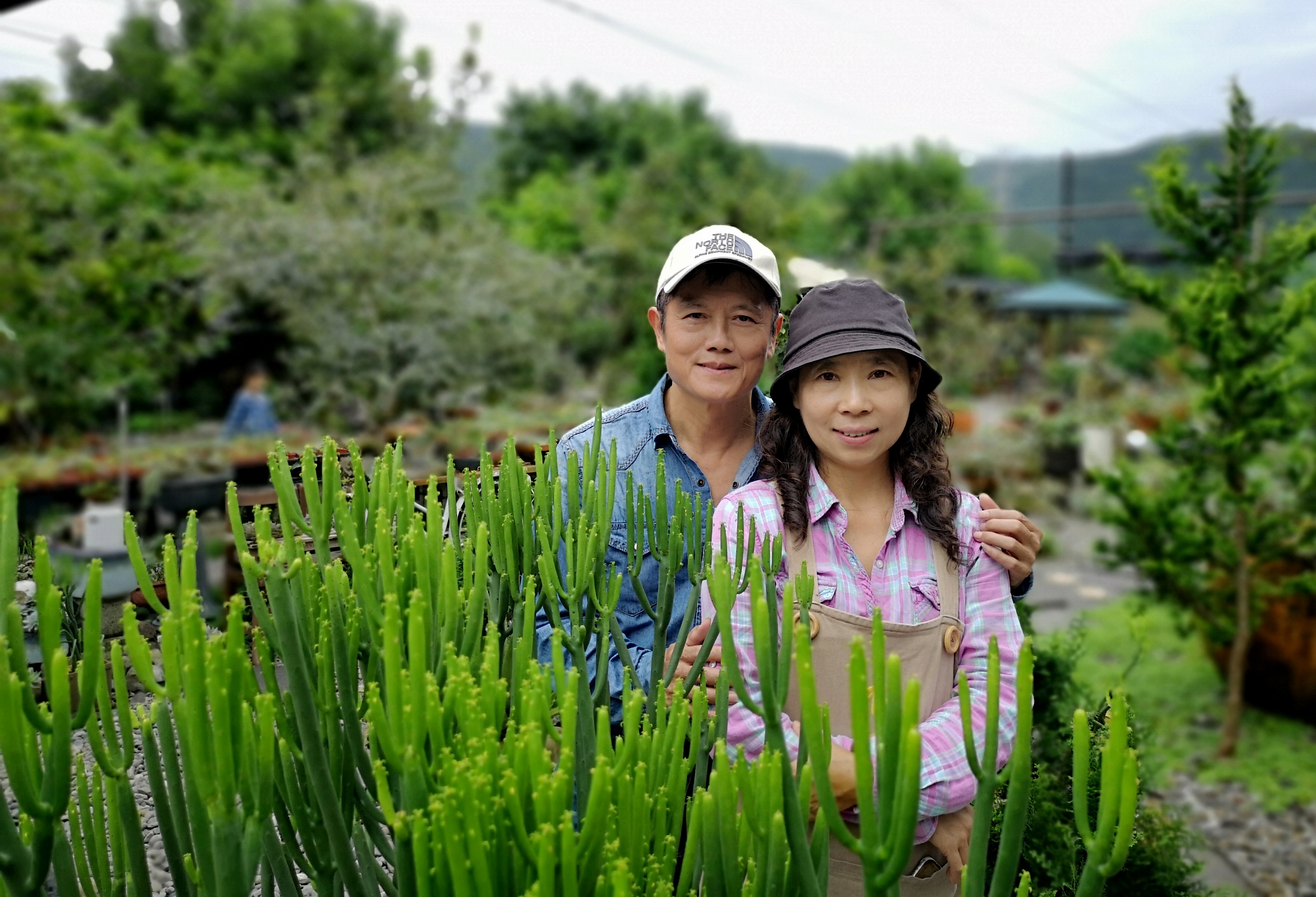 夫妻花10年打造美麗園區。