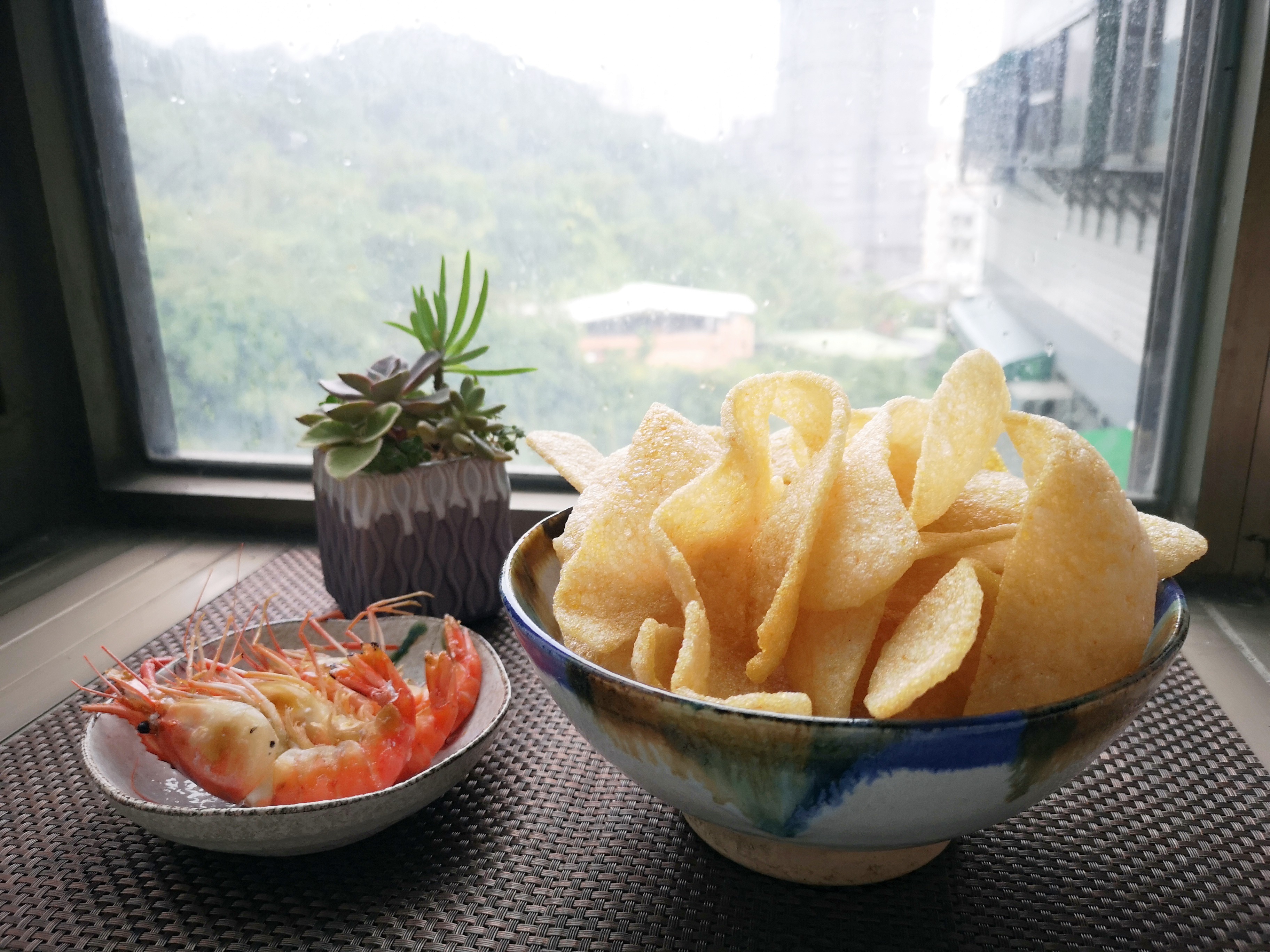 「鮮蝦餅」是最佳伴手禮。