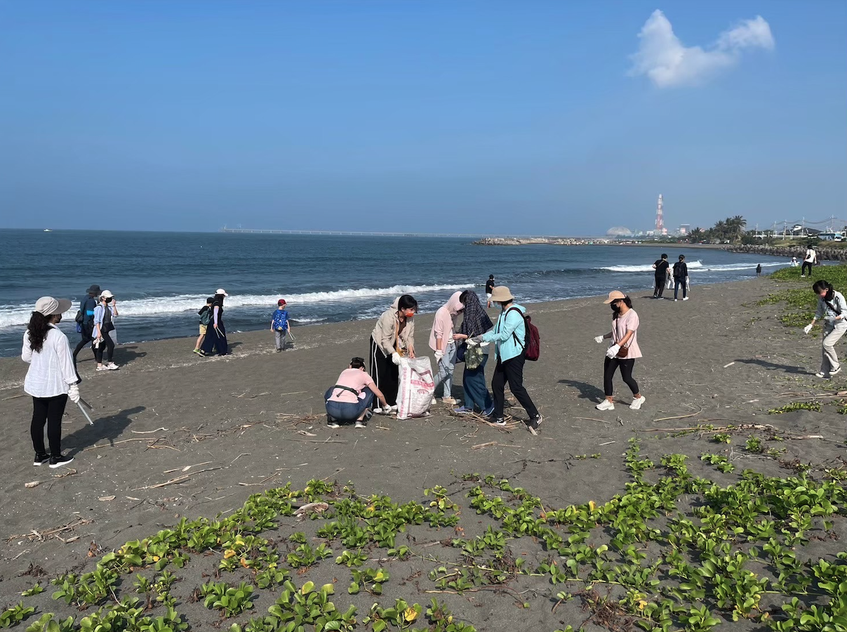 新港社區發展協會淨灘
