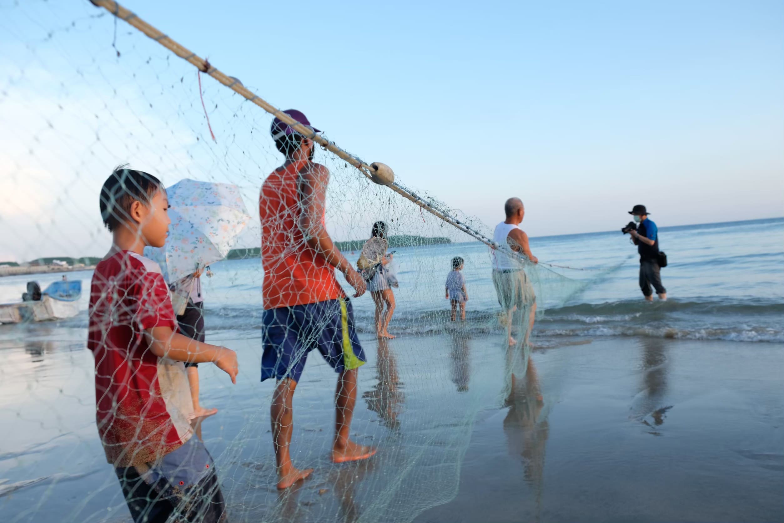 集合啦！來牽罟了！