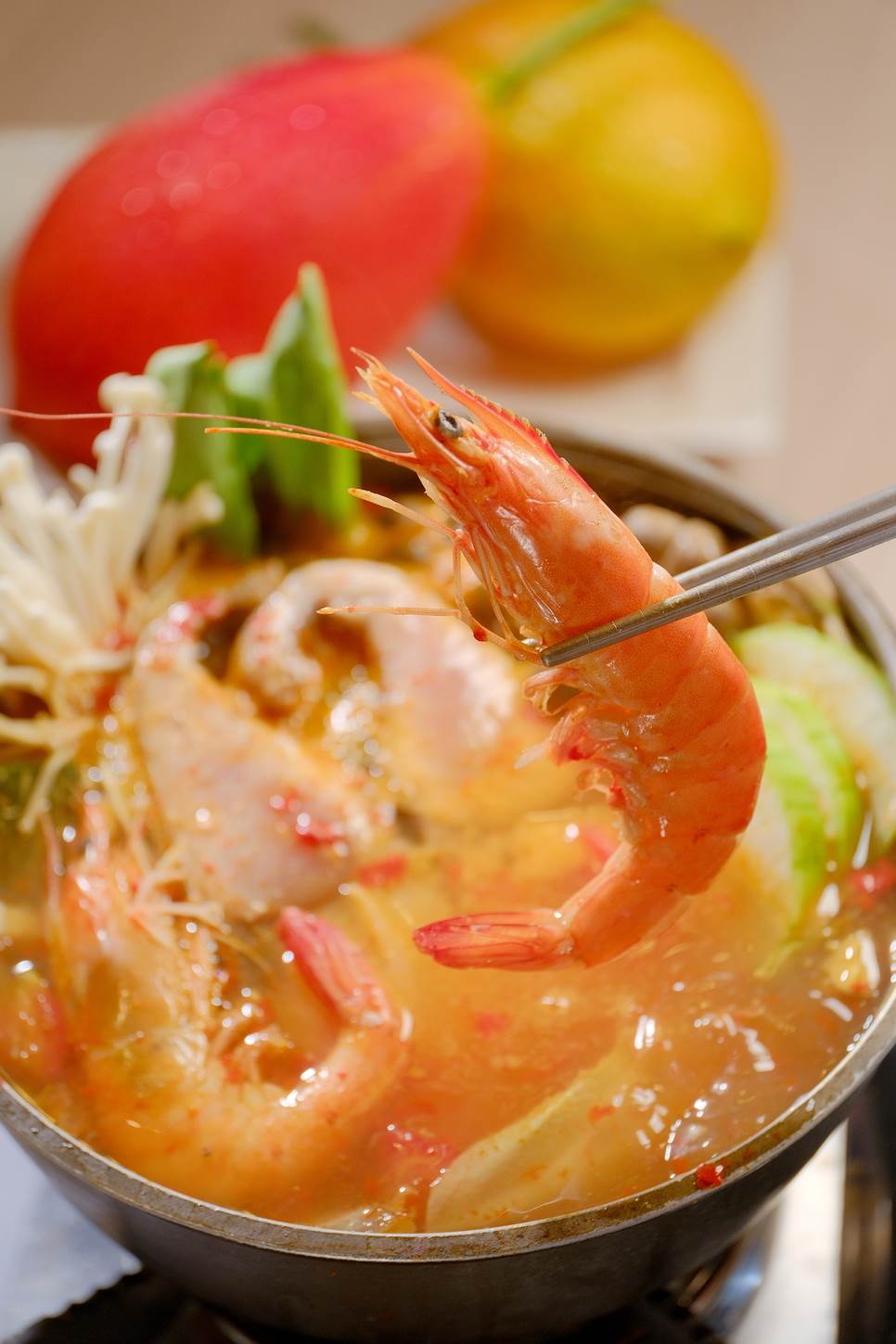 「木虌果海鮮鍋」以木虌果的假種皮作為湯料，融合成功鎮在地的農漁特色，將木虌果、鬼頭刀和白蝦完美結合，三種食材讓旅客一次嘗鮮滿足！