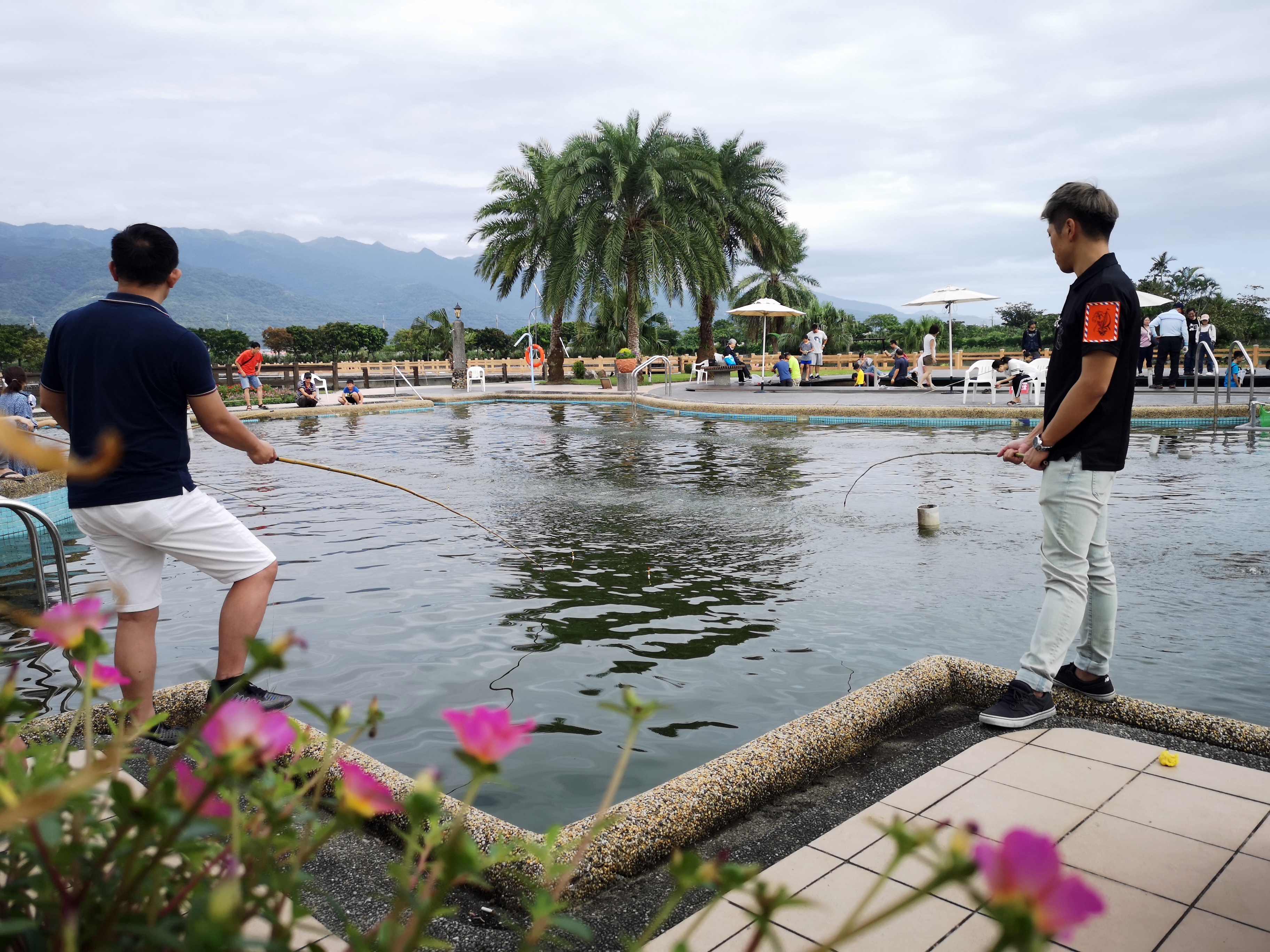 釣魚撈蝦的環境非常棒。