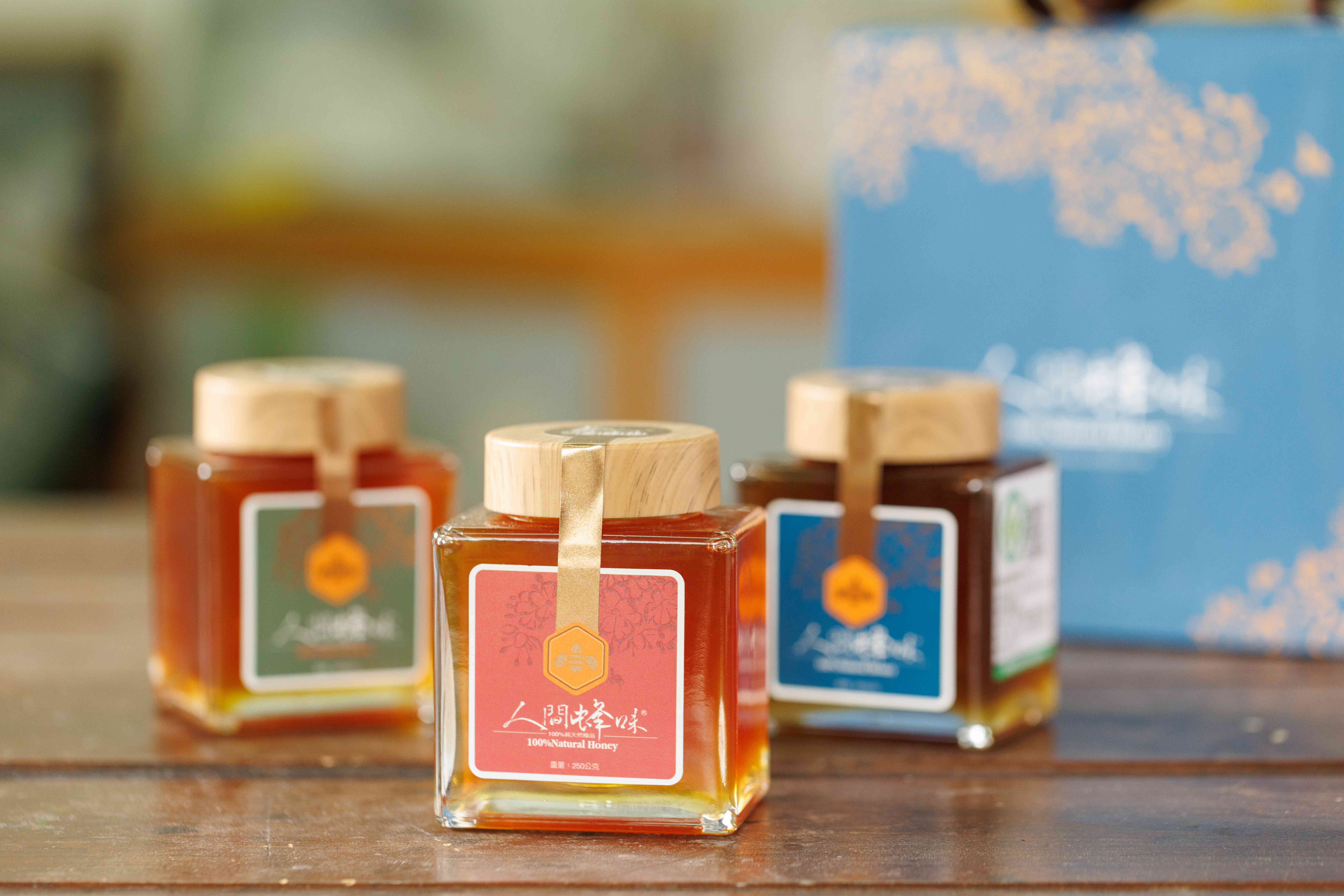 采蜂林產的蜂蜜經過產銷履歷與驗證制度認可，吃起來天然安心且香甜。