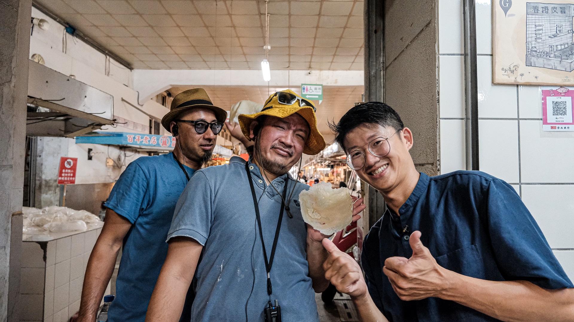 日本旅人拜訪市場百年春捲皮師傅，體驗職人技藝，感受匠人精神