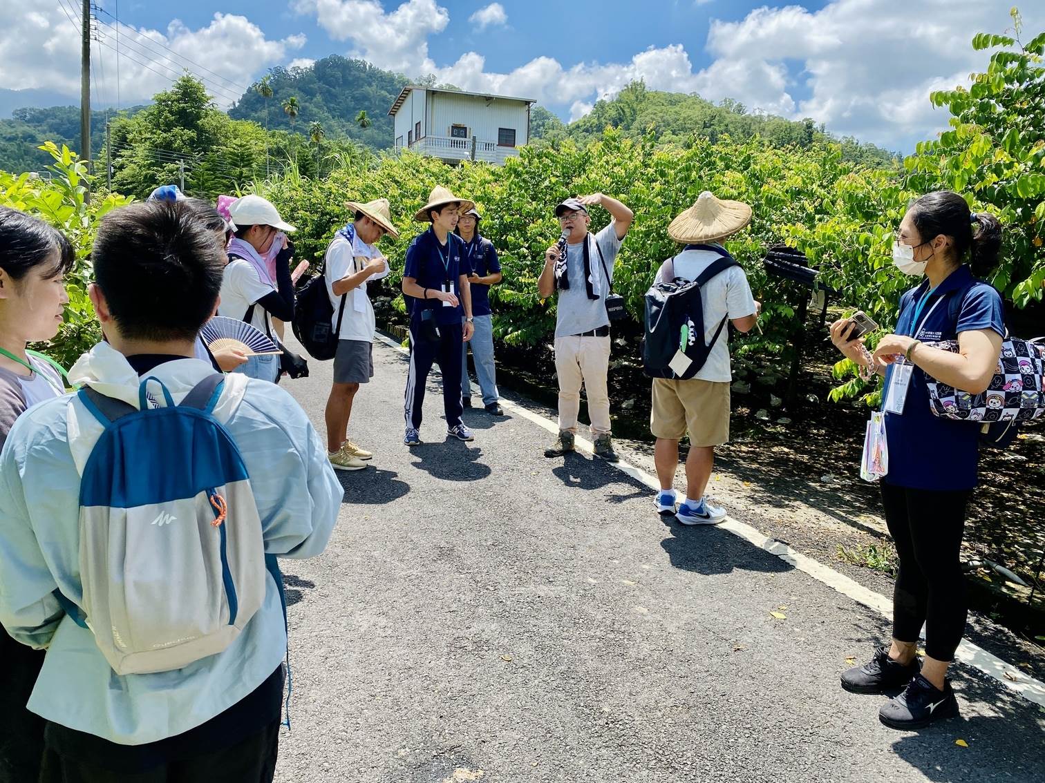 導覽體驗隨季節變化各有不同收穫，值得再訪。